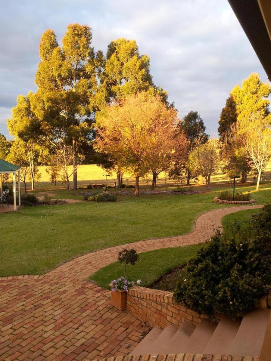 Pericoe Retreat Bed and Breakfast Dubbo Buitenkant foto